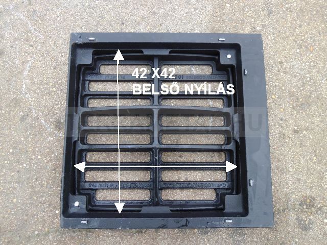 lecsavarzhato fedelű szögletes víznyelőrács lecsavarozhato racsos osszefolyoracs 42 42 belso nyilassal